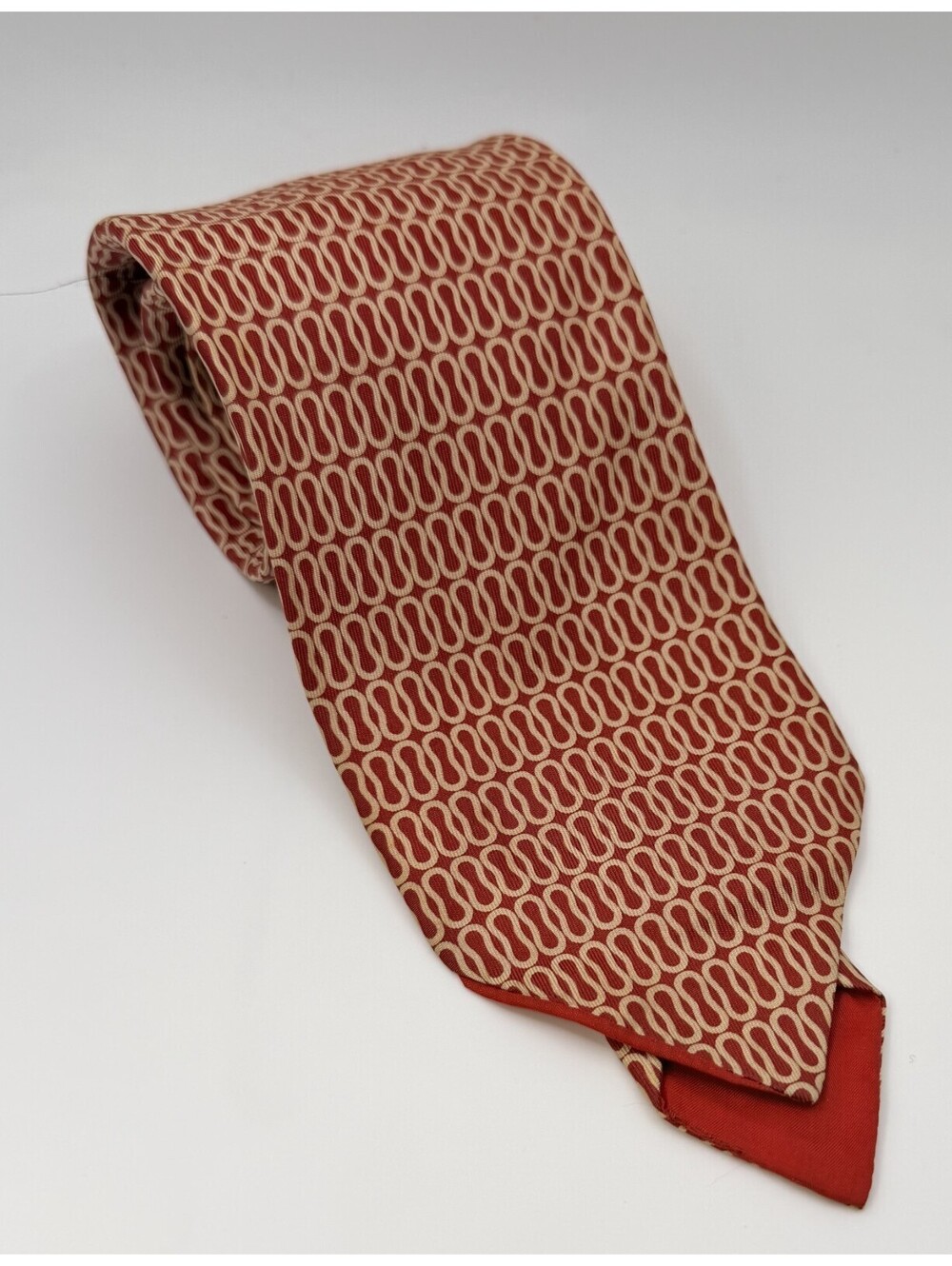 Fiorio Milano All Silk Hand Printed Necktie Red Cream Chain Link Made in Italy